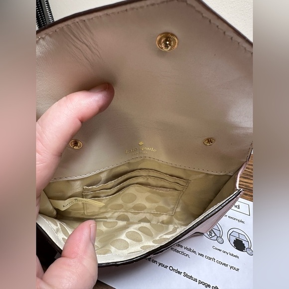 EUC very clean Kate Spade New York Cedar Street Crossbody - Picture 5 of 6